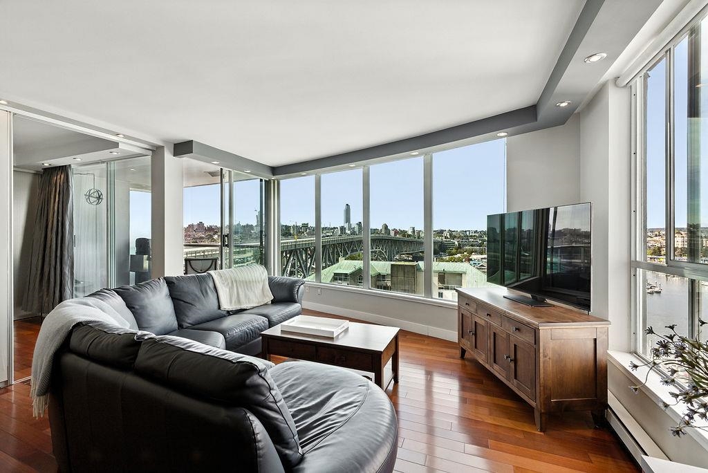 Family Room Photo of 1405 1500 Howe Street, Vancouver, BC