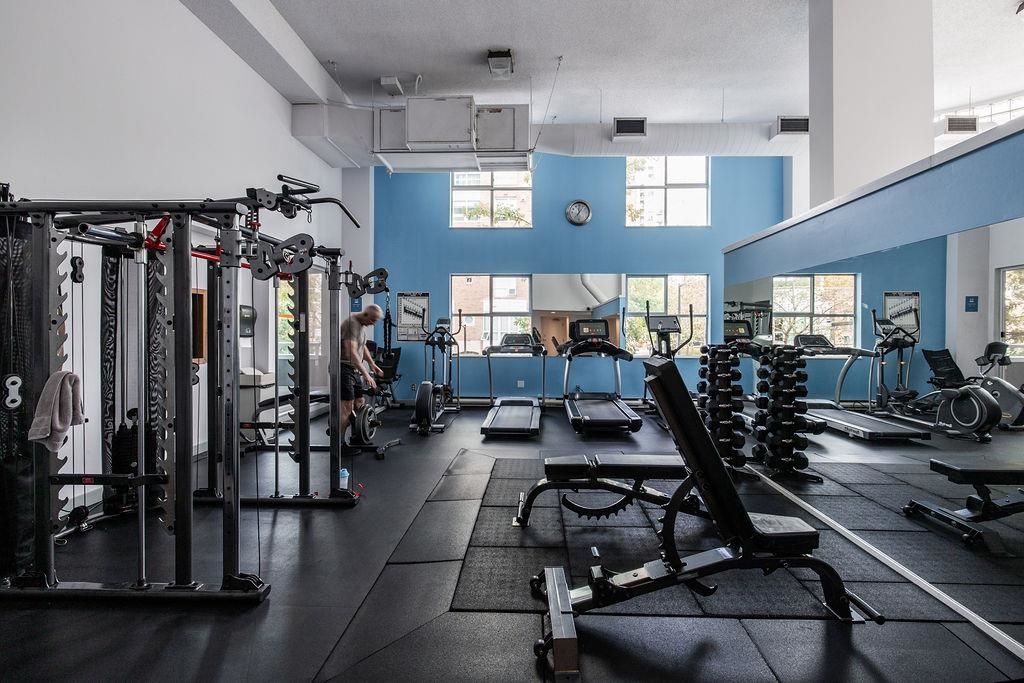 Front Yard Photo of 1405 1500 Howe Street, Vancouver, BC