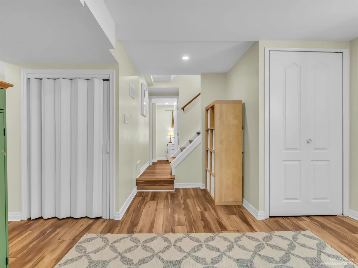 Front Yard Photo of 2433 Philip Avenue, North Vancouver, BC