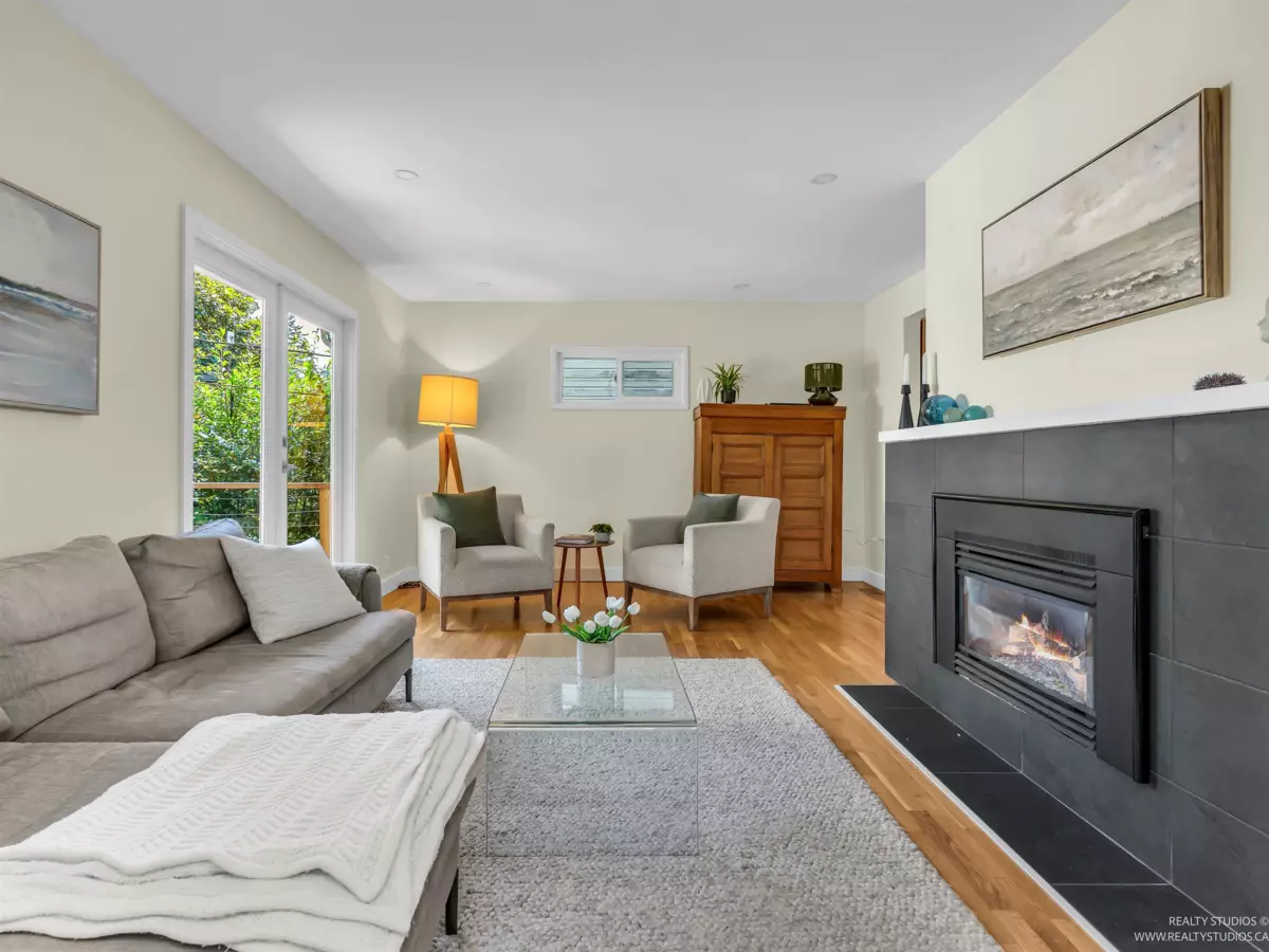 Living Room Photo of 2433 Philip Avenue, North Vancouver, BC