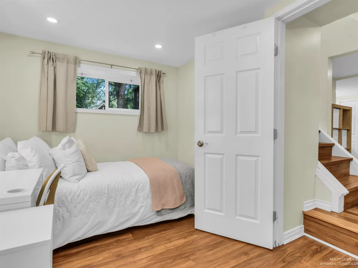 Outdoor Patio Photo of 2433 Philip Avenue, North Vancouver, BC