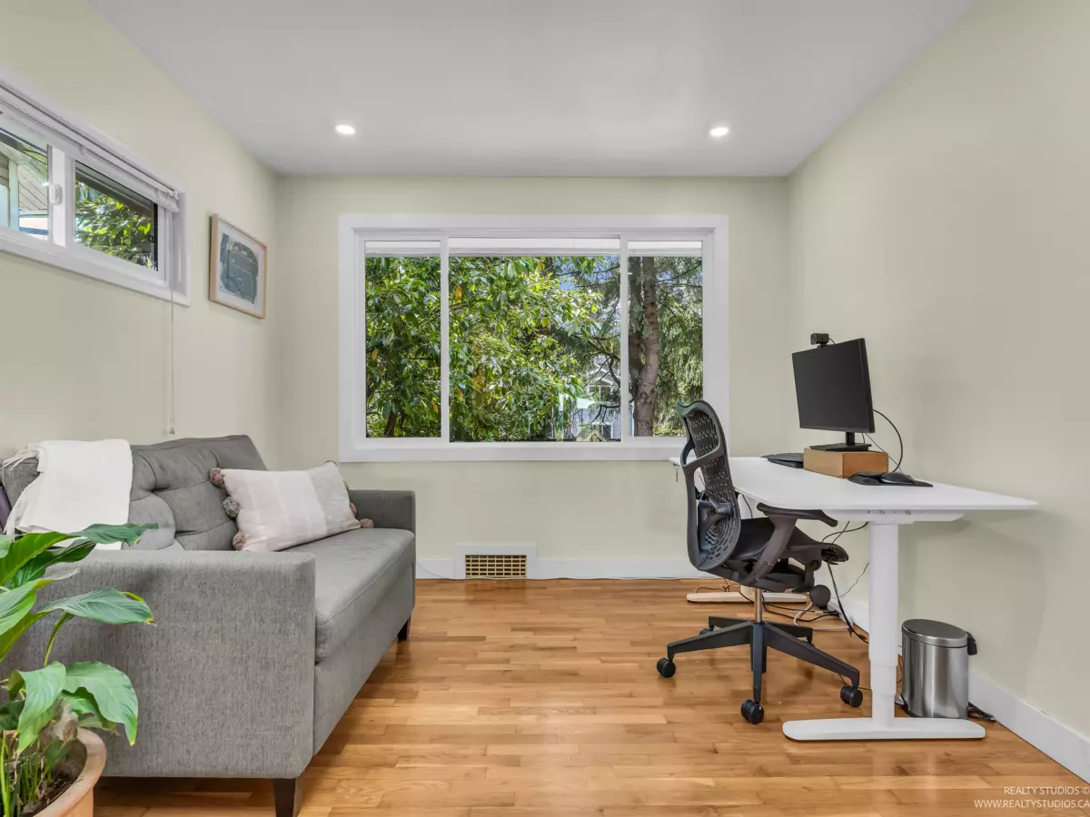 Pantry Photo of 2433 Philip Avenue, North Vancouver, BC