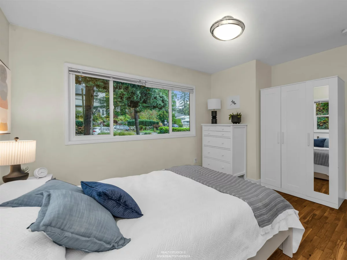 Powder Room Photo of 2433 Philip Avenue, North Vancouver, BC