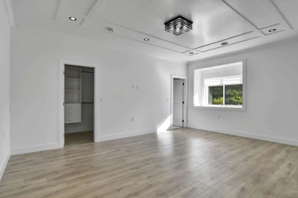 Entry Foyer Photo of 9053 Alexandria Crescent, Surrey, BC