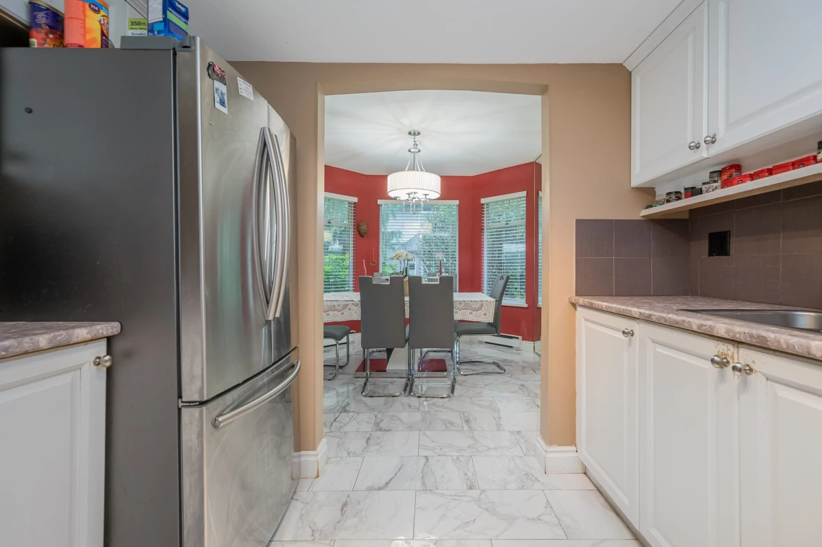 Guest Bathroom Photo of 101 1225 Merklin Street, White Rock, BC