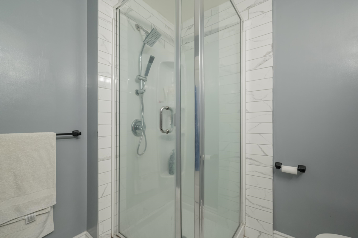 Hallway Photo of 101 1225 Merklin Street, White Rock, BC