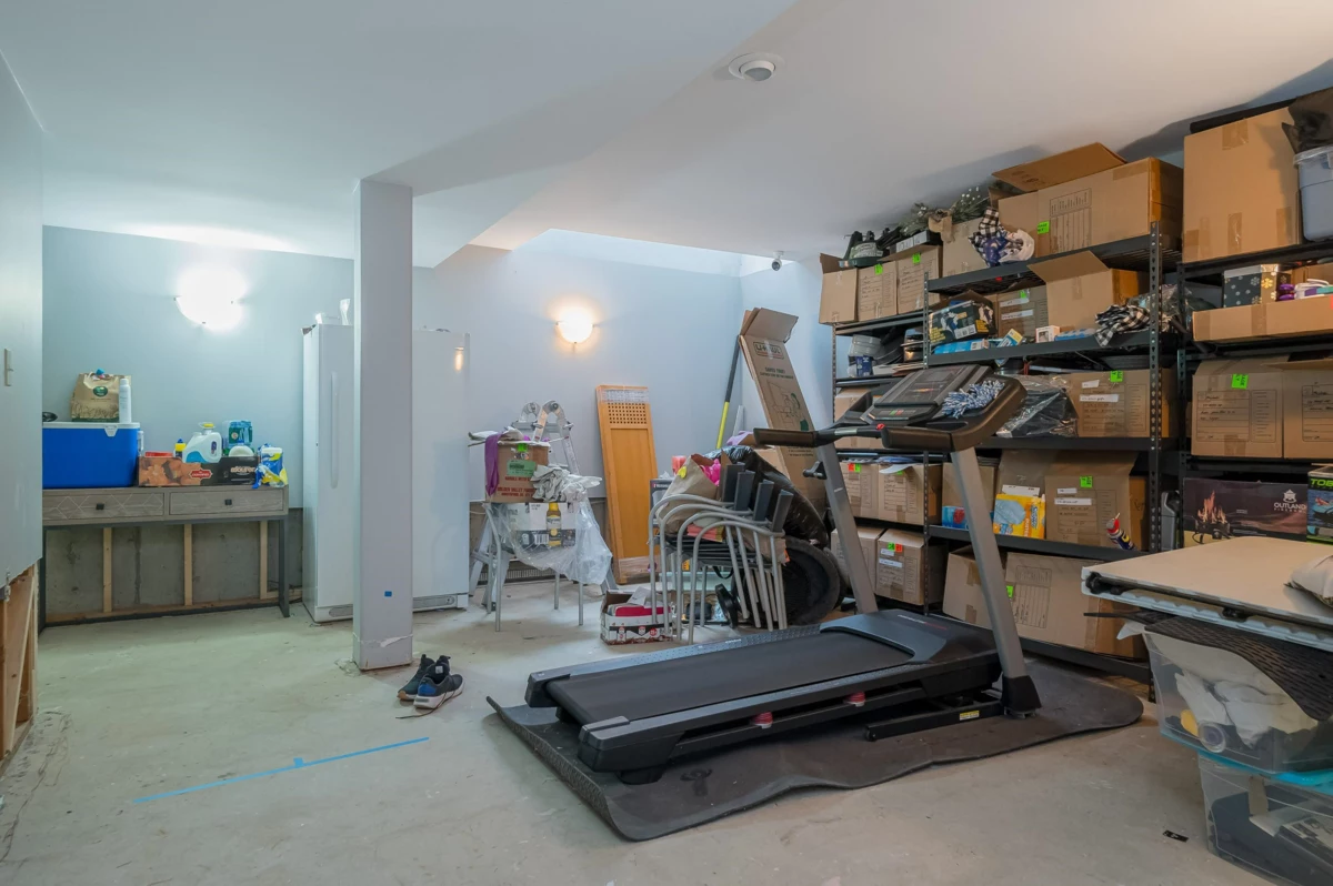 Hot Tub / Spa Photo of 101 1225 Merklin Street, White Rock, BC