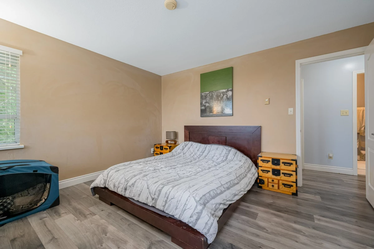 Laundry Room Photo of 101 1225 Merklin Street, White Rock, BC