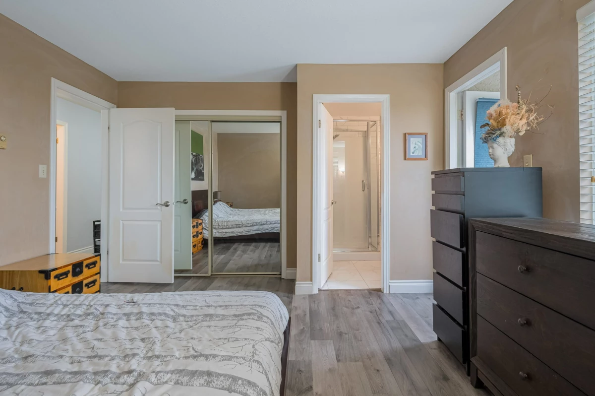Mudroom Photo of 101 1225 Merklin Street, White Rock, BC