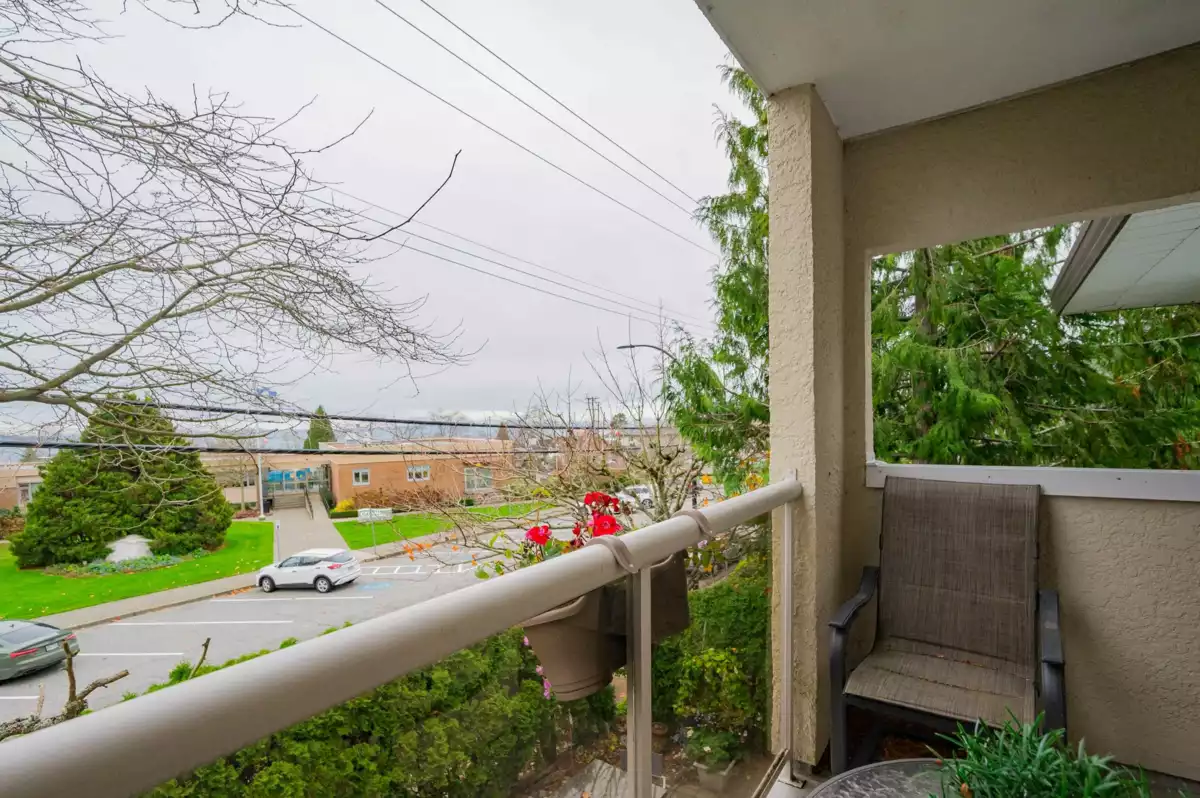 Outdoor Patio Photo of 101 1225 Merklin Street, White Rock, BC