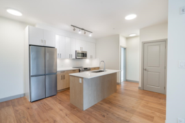 307 6968 Royal Oak Avenue, Burnaby, BC