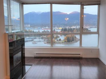 3105 1328 W Pender Street, Vancouver, BC