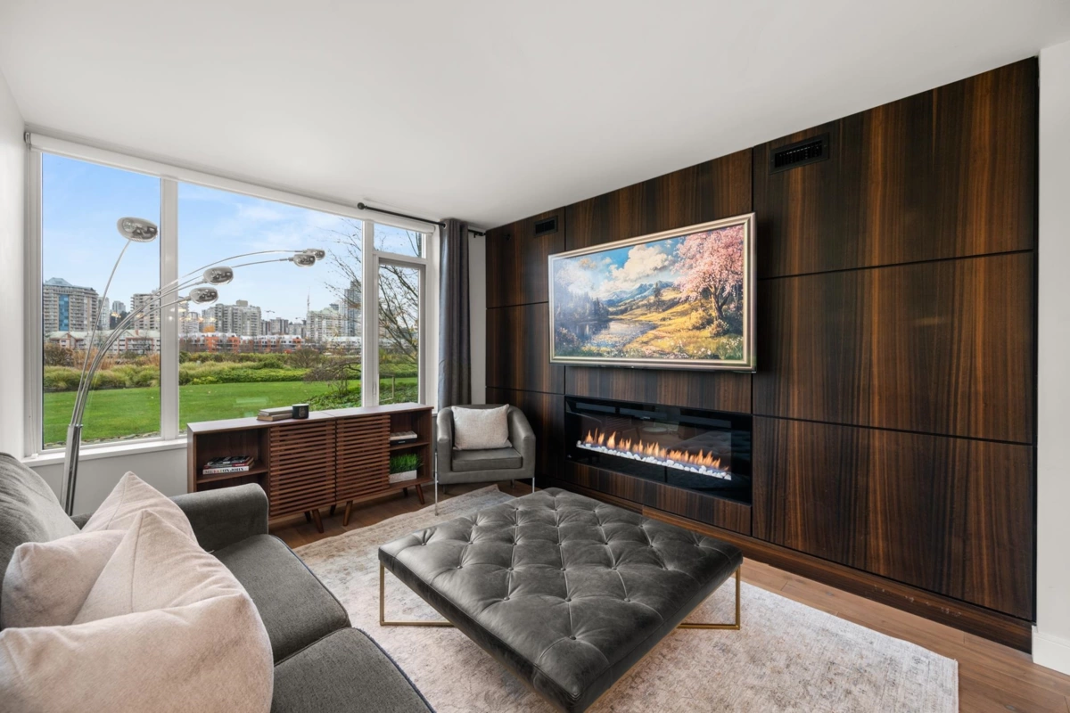 Exterior Front Photo of 204 210 Salter Street, New Westminster, BC