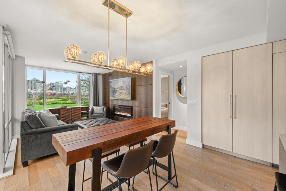 Kitchen Photo of 204 210 Salter Street, New Westminster, BC