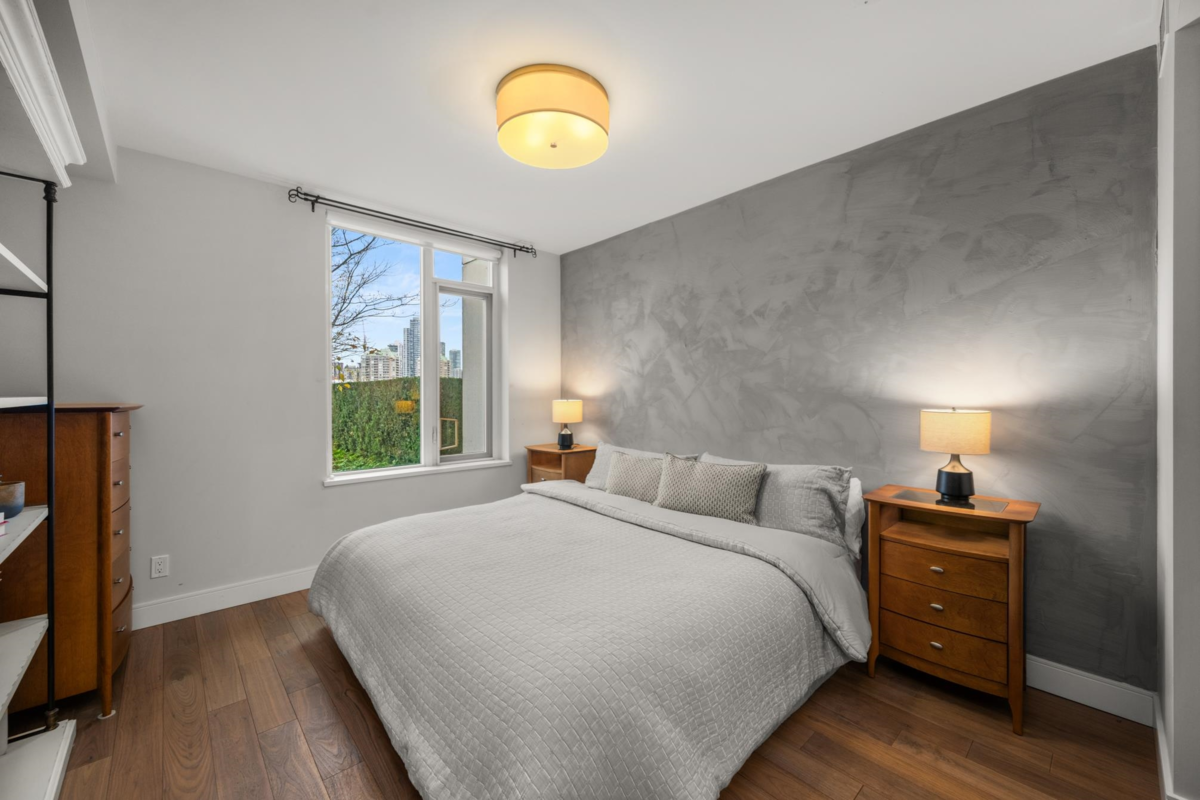 Loft / Bonus Room Photo of 204 210 Salter Street, New Westminster, BC