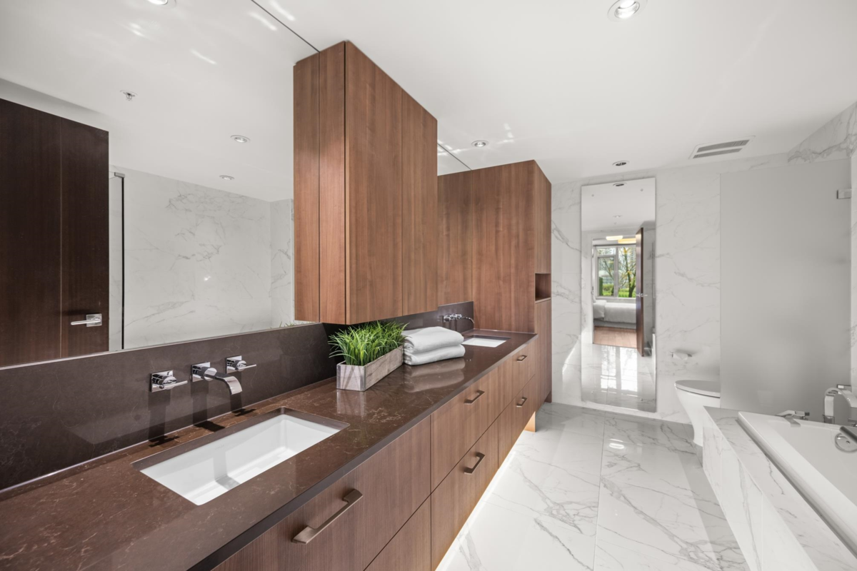 Mudroom Photo of 204 210 Salter Street, New Westminster, BC