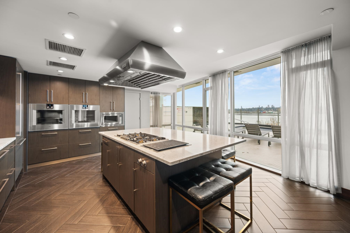 Outdoor Kitchen Photo of 204 210 Salter Street, New Westminster, BC