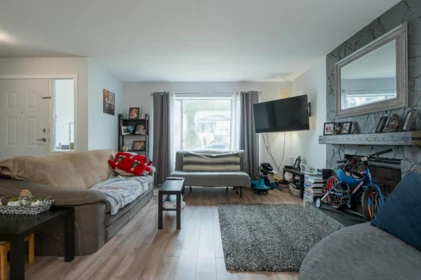 12145 207a Street, Maple Ridge, BC
