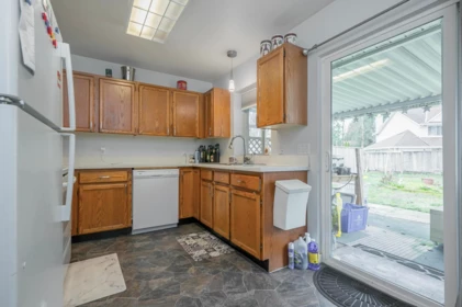 12145 207a Street, Maple Ridge, BC