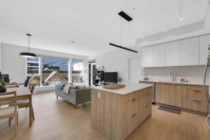 607 1365 Victoria Street, Squamish, BC, Downtown SQ — 2 bed apartment/condo for sale