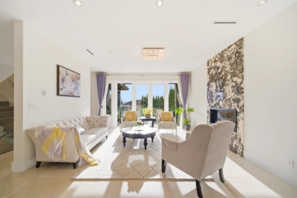 1468 Kings Avenue, West Vancouver, BC