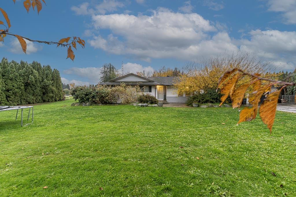 Basement Recreation Room Photo of 28712 58 Avenue, Abbotsford, BC