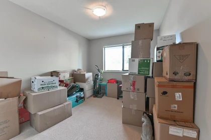 Garage Interior Photo of 207 33233 Bourquin Crescent, Abbotsford, BC
