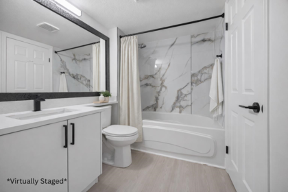 Entry Foyer Photo of 218 15268 105 Avenue, Surrey, BC
