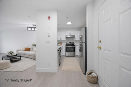 Office / Den Photo of 218 15268 105 Avenue, Surrey, BC