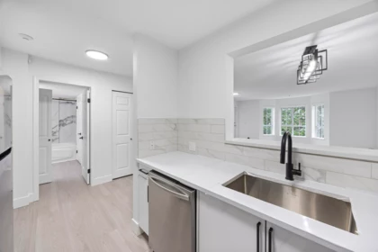 Primary Bathroom Photo of 218 15268 105 Avenue, Surrey, BC