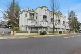 218 15268 105 Avenue, Surrey, BC