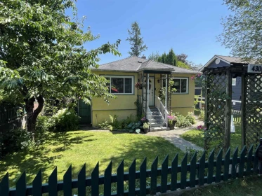 430 Garrett Street, New Westminster, BC