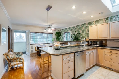 430 Garrett Street, New Westminster, BC