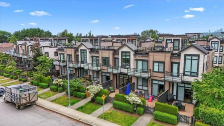Outdoor Deck Photo of 9 100 Wood Street, New Westminster, BC