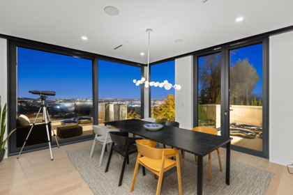Breakfast Nook Photo of 1027 Millstream Road, West Vancouver, BC
