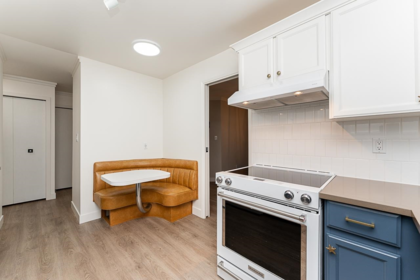 Guest Bathroom Photo of 202 1520 Vidal Street, White Rock, BC
