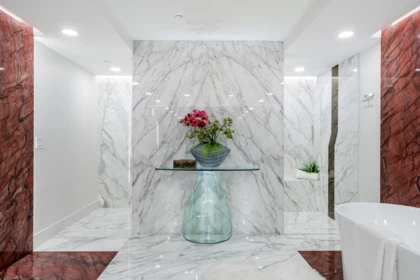 Entry Foyer Photo of 1123 Crestline Road, West Vancouver, BC