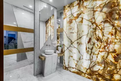 Guest Bathroom Photo of 1123 Crestline Road, West Vancouver, BC