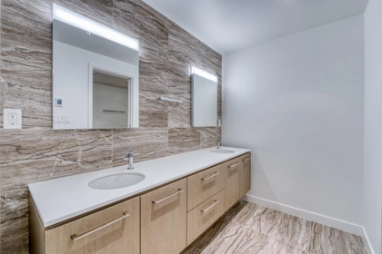 Primary Bathroom Photo of 402 6611 Pearson Way, Richmond, BC