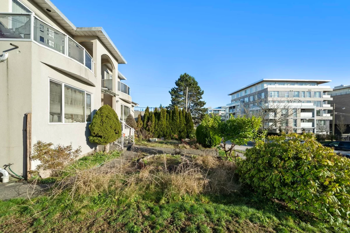 Family Room Photo of 515 W 60th Avenue, Vancouver, BC