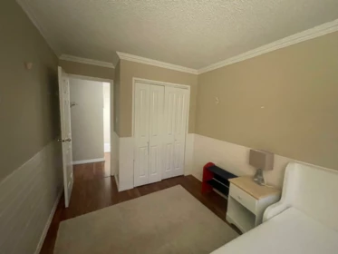 Entry Foyer Photo of 107 466 E Eighth Avenue, New Westminster, BC