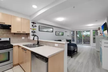 106 2968 Silver Springs Boulevard, Coquitlam, BC, Coquitlam — Apartment/Condo for sale
