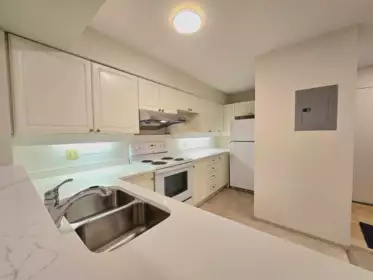 103B 7025 Stride Avenue, Burnaby, BC, Burnaby — Apartment/Condo for sale