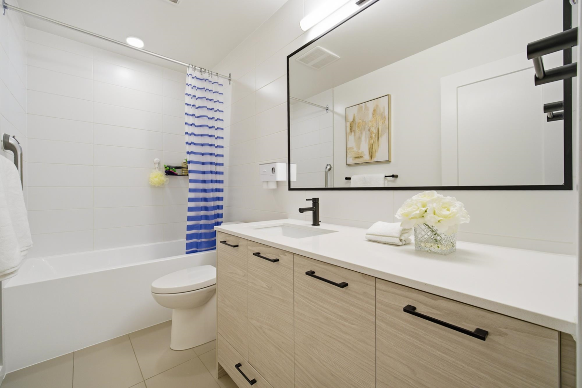 Powder Room Photo of 101 20077 84 Avenue, Langley, BC