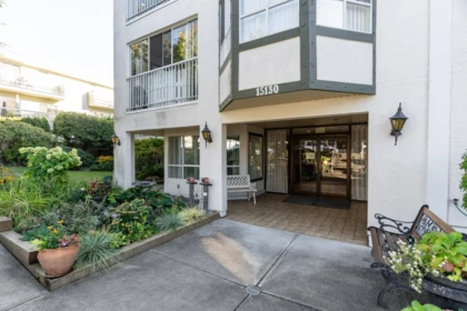 204 15130 Roper Avenue, White Rock, BC