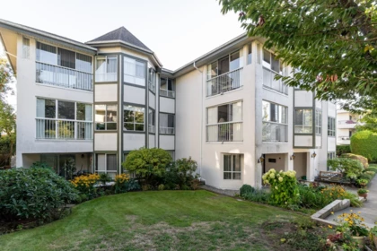 204 15130 Roper Avenue, White Rock, BC