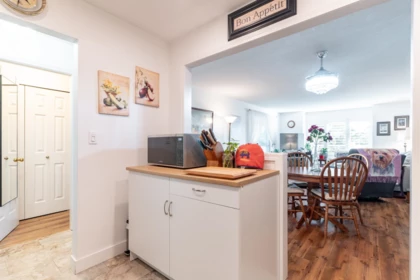 Primary Bedroom Photo of 204 15130 Roper Avenue, White Rock, BC