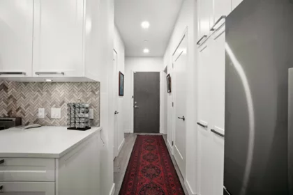 Primary Bathroom Photo of 105 33540 Mayfair Avenue, Abbotsford, BC