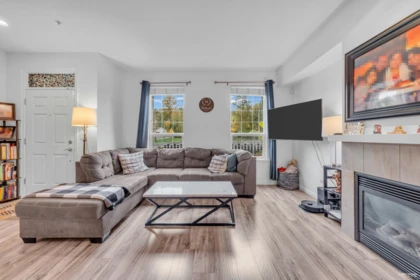 Family Room Photo of 6956 208 Street, Langley, BC