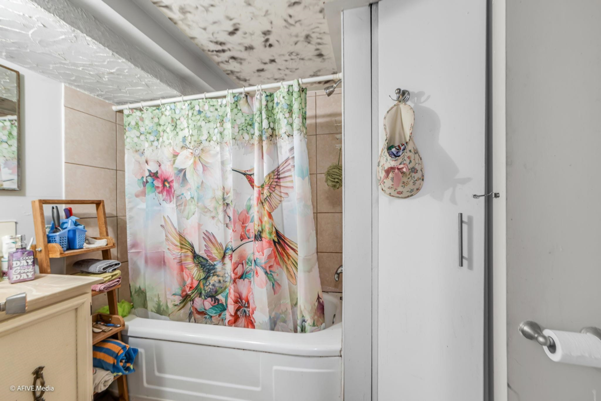Laundry Room Photo of 8772 Bellevue Drive, Chilliwack, BC